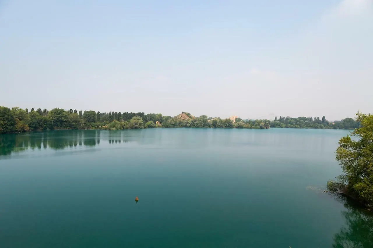 ***  iH Hotels Milano Blu Visconti Trezzano Sul Naviglio Italia