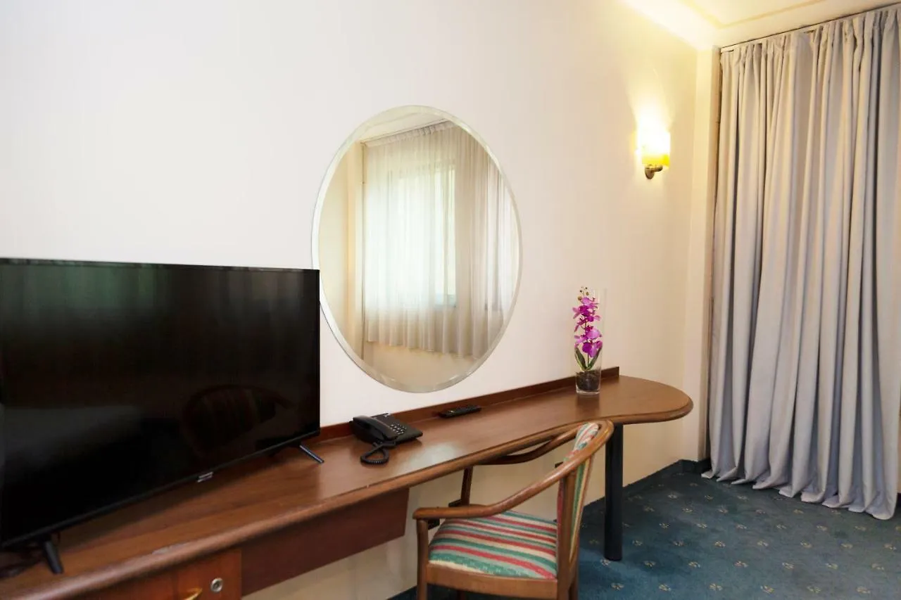 Ih Hotels Milano Blu Visconti